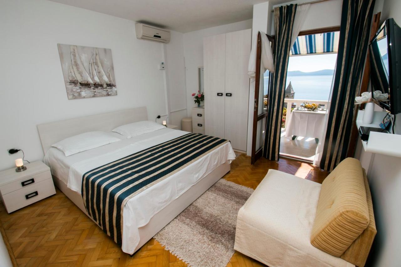 Studio Apartment with Sea View