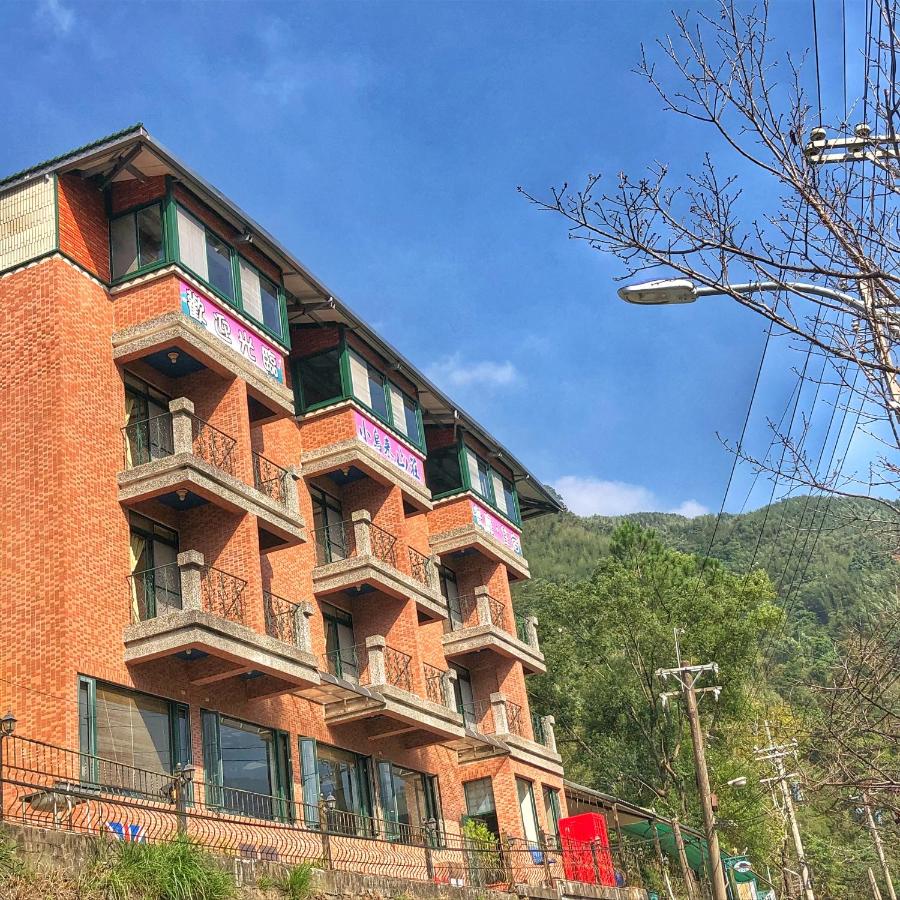 Xanadu Hostel - B&B