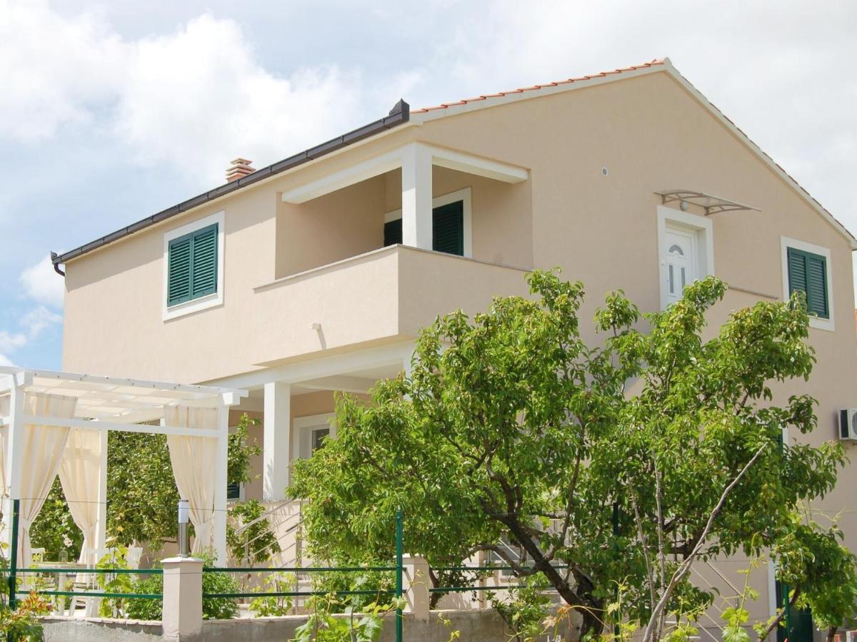 Apartment Stipe - B&B Vinišće