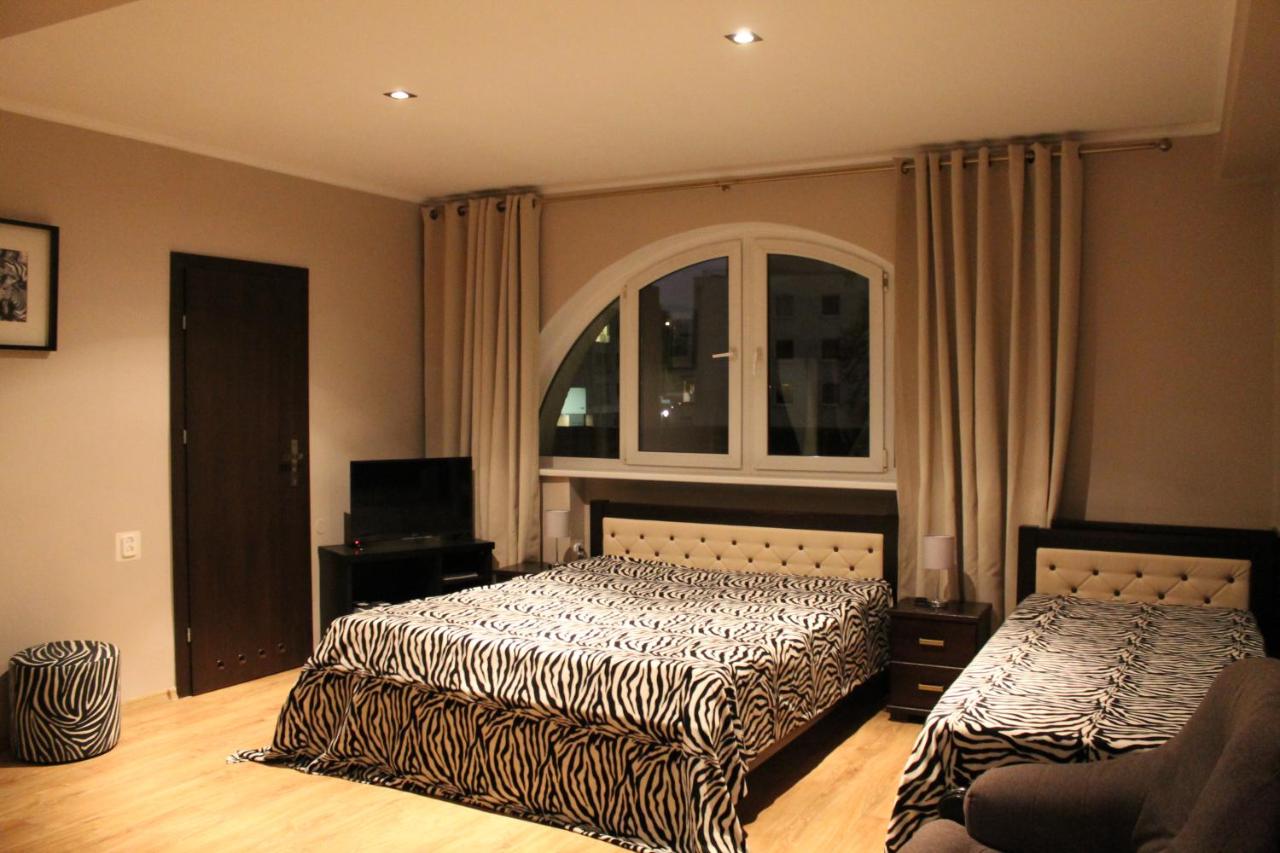 Doppel- oder Zweibettzimmer