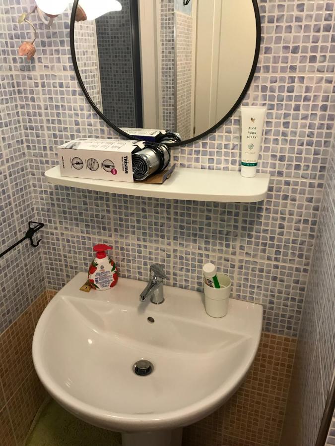 Camera Singola con Bagno Privato