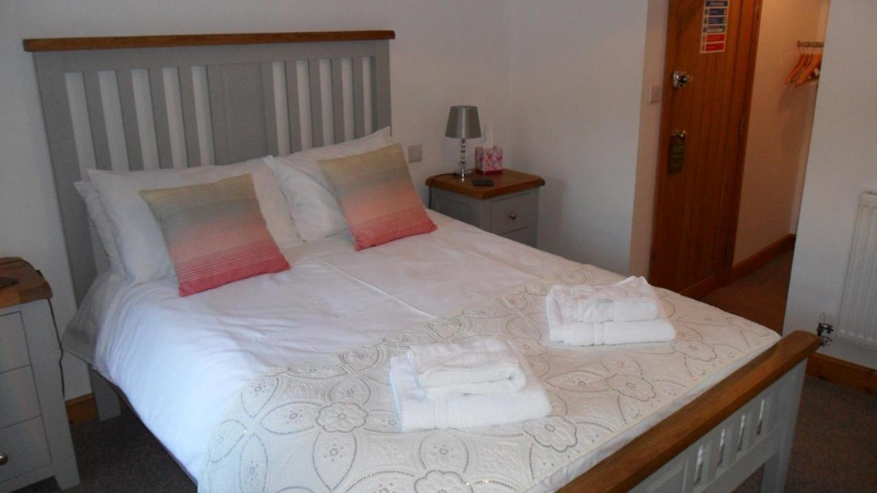 Deluxe Double Room with Shower