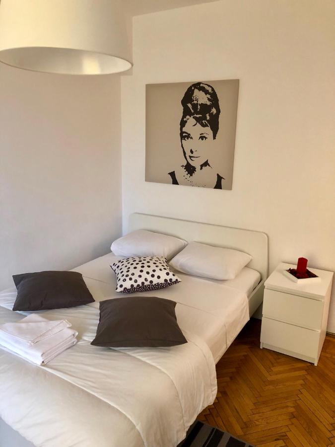 B&B Bucarest - Studio Confort - Bed and Breakfast Bucarest