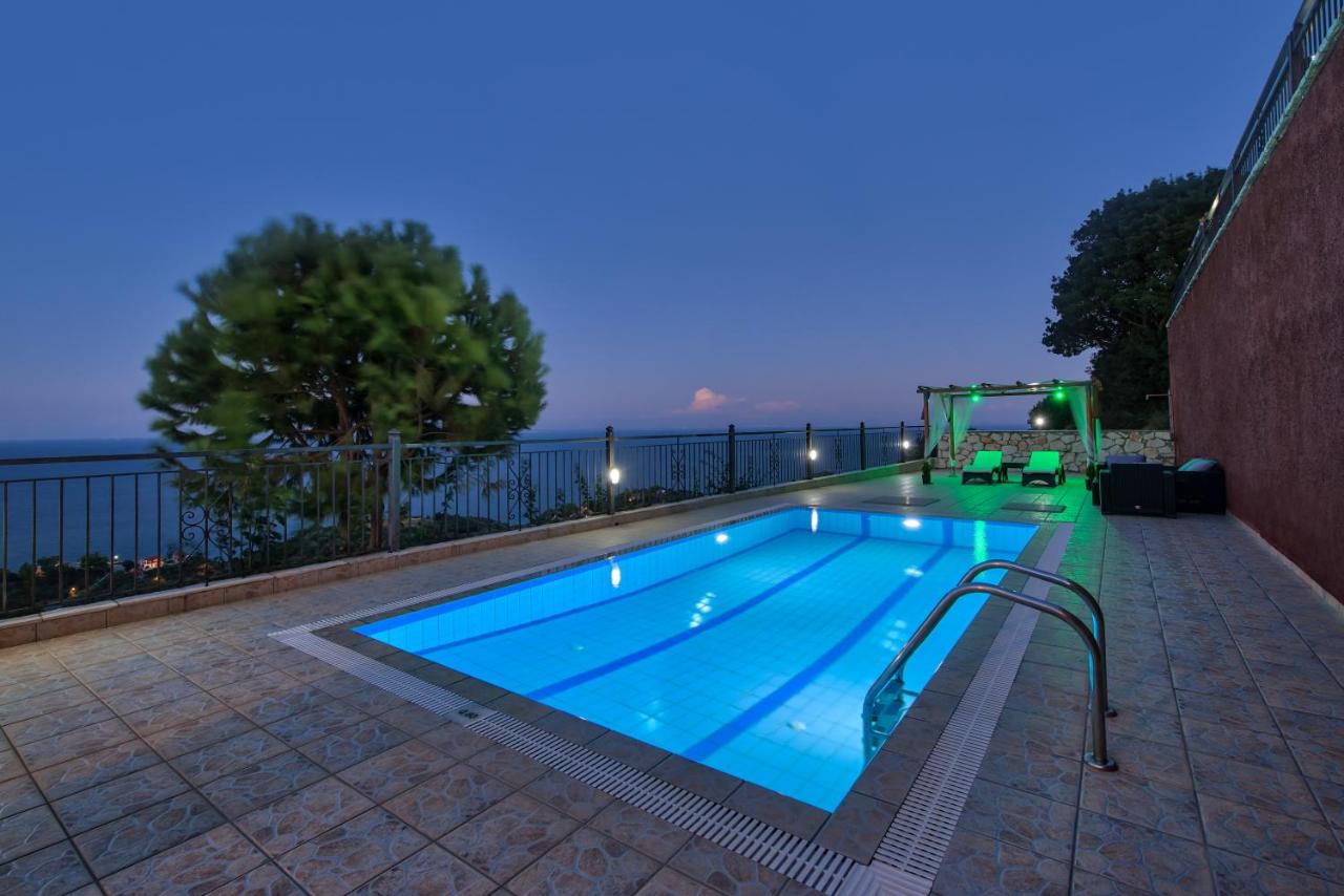 One-Bedroom Villa