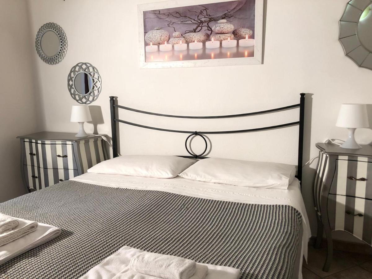 Tweepersoonskamer met een Eigen Externe Badkamer