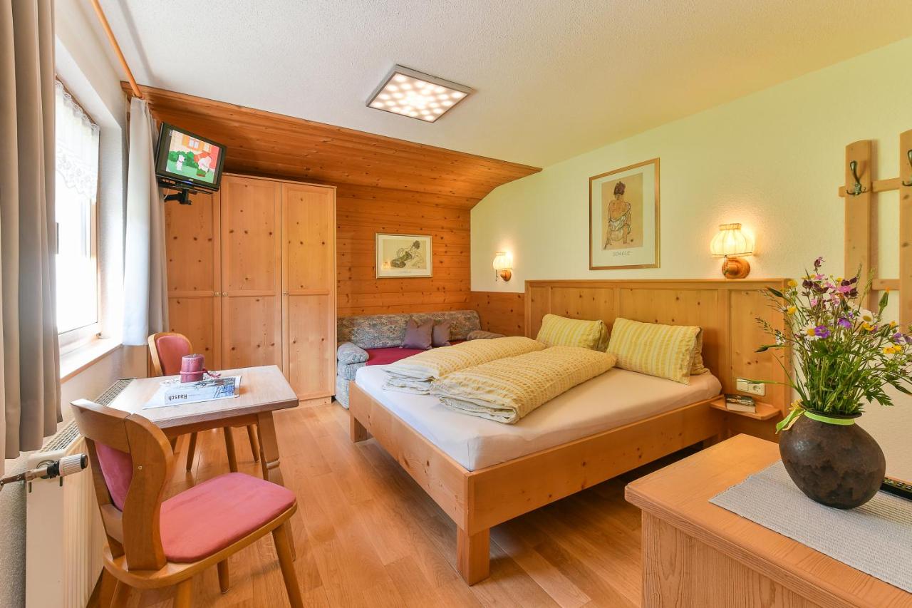 Comfort Triple Room with Shower