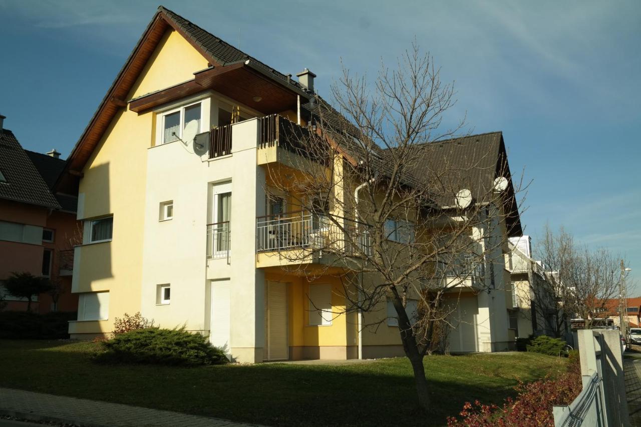 Aramis 3 Apartments - B&B