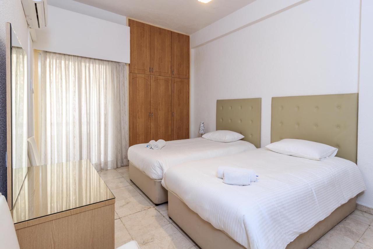 Les Palmiers House - B&B