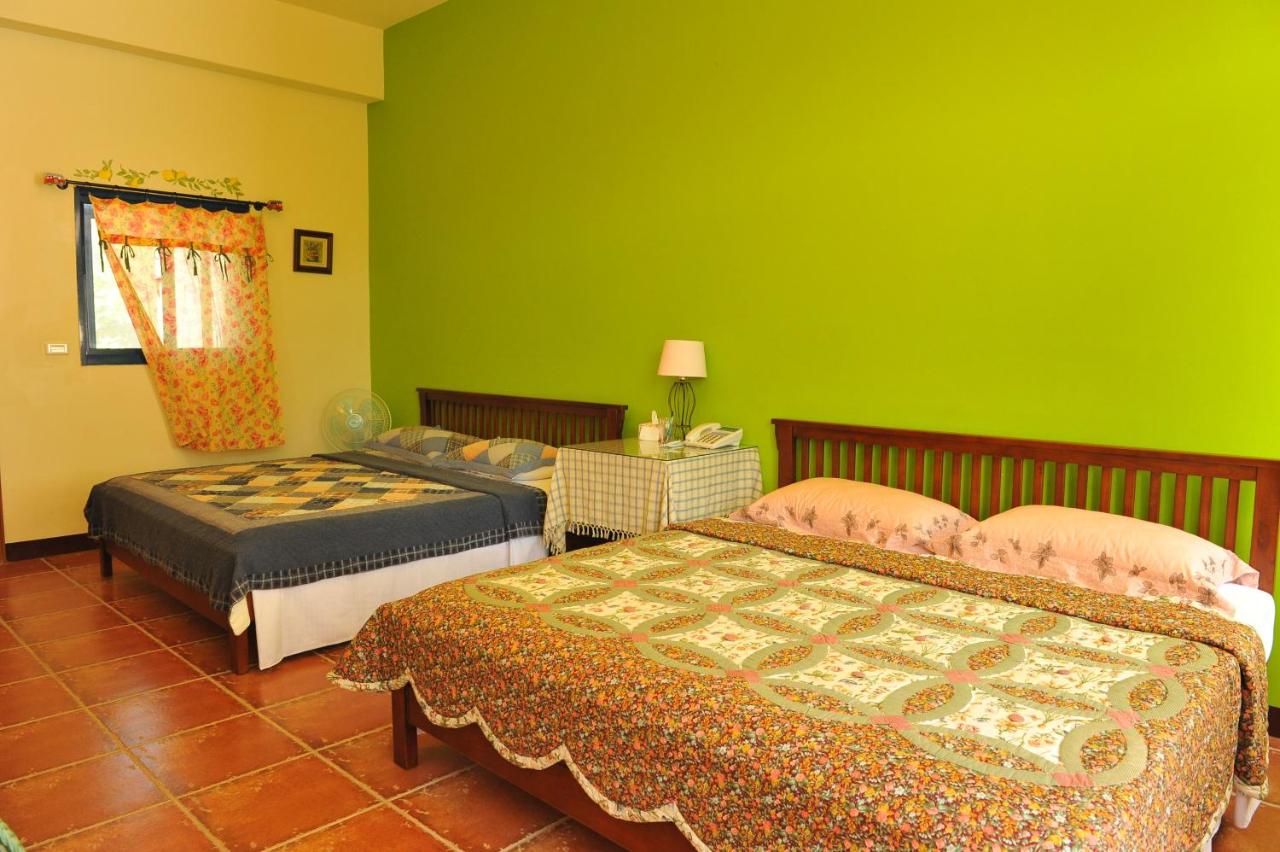Quadruple Room with Terrace