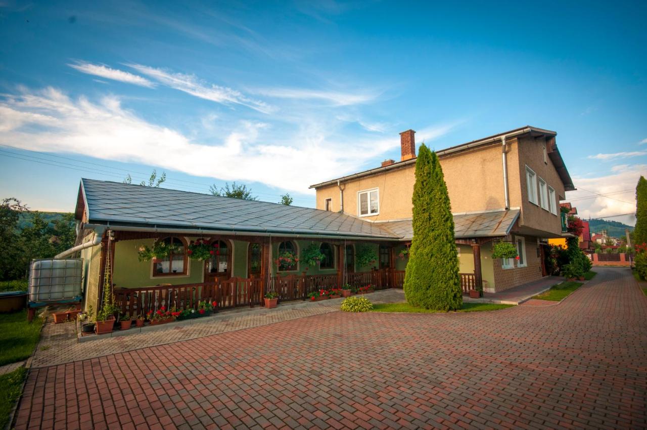 Apartmán pri zámočku - B&B