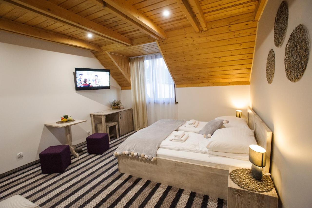 Triple Room with Garden View