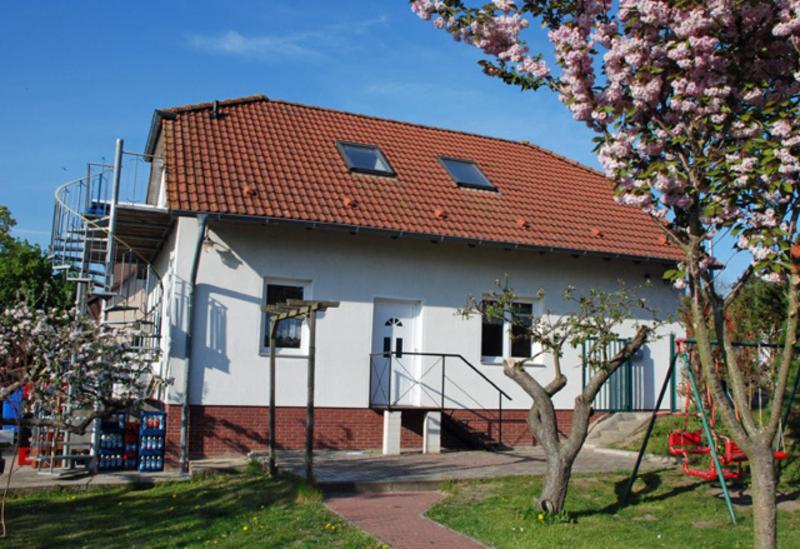 Ferienwohnung Familie Schoenemann - B&B