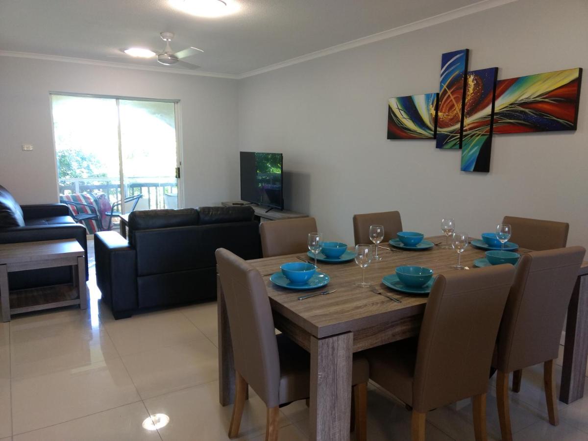 Oasis Private 2 Bed Apartment - Bed and Breakfast Caloundra