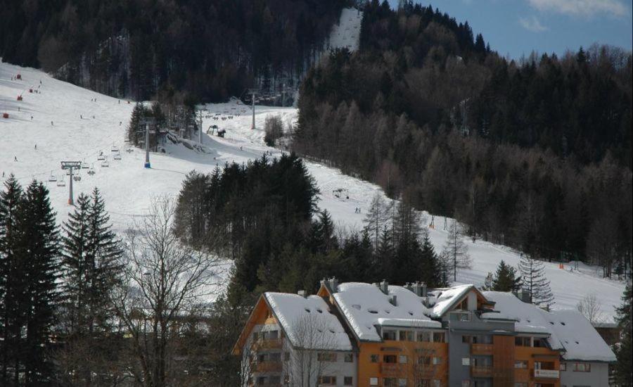 Apartment mit 2 Schlafzimmern und Balkon