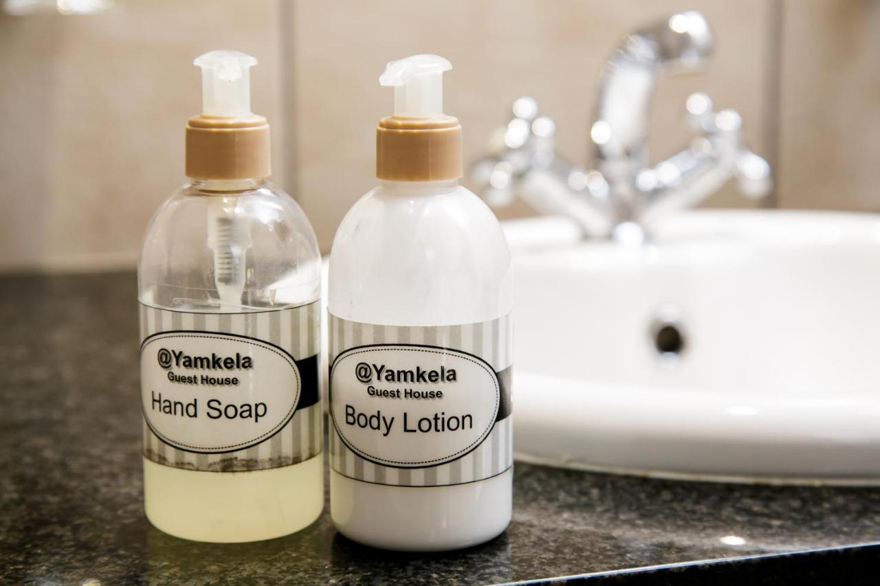 Pool Area Queen And Cot Room