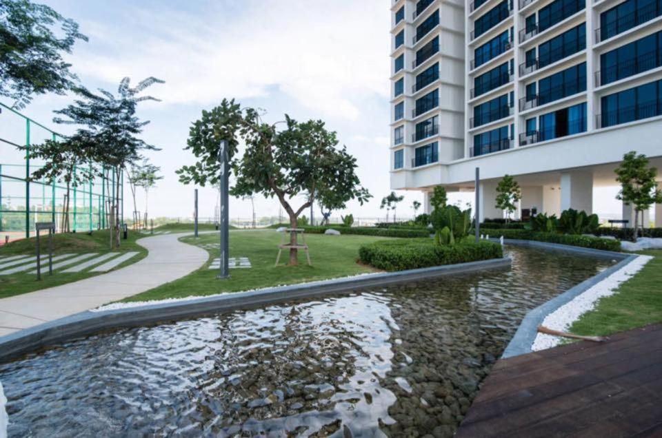 Apartment mit Poolblick