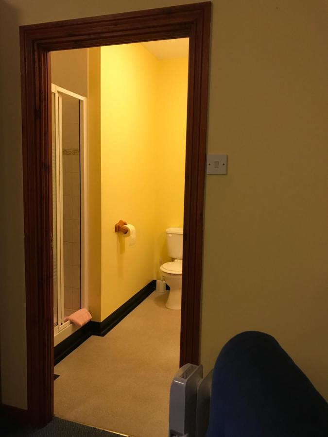 Vierbettzimmer mit eigenem Bad