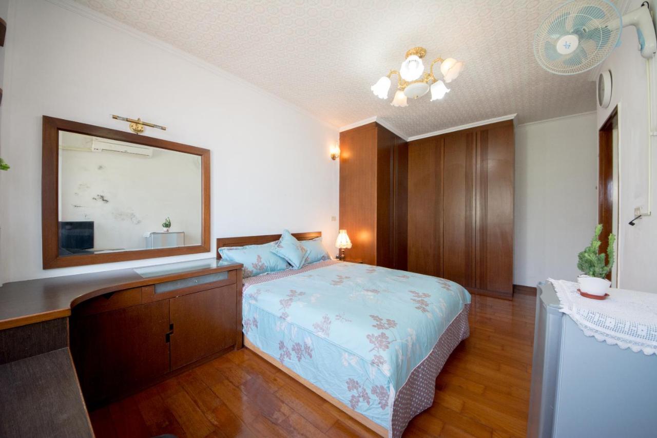 Chambre Lit King-Size - Vue sur Jardin