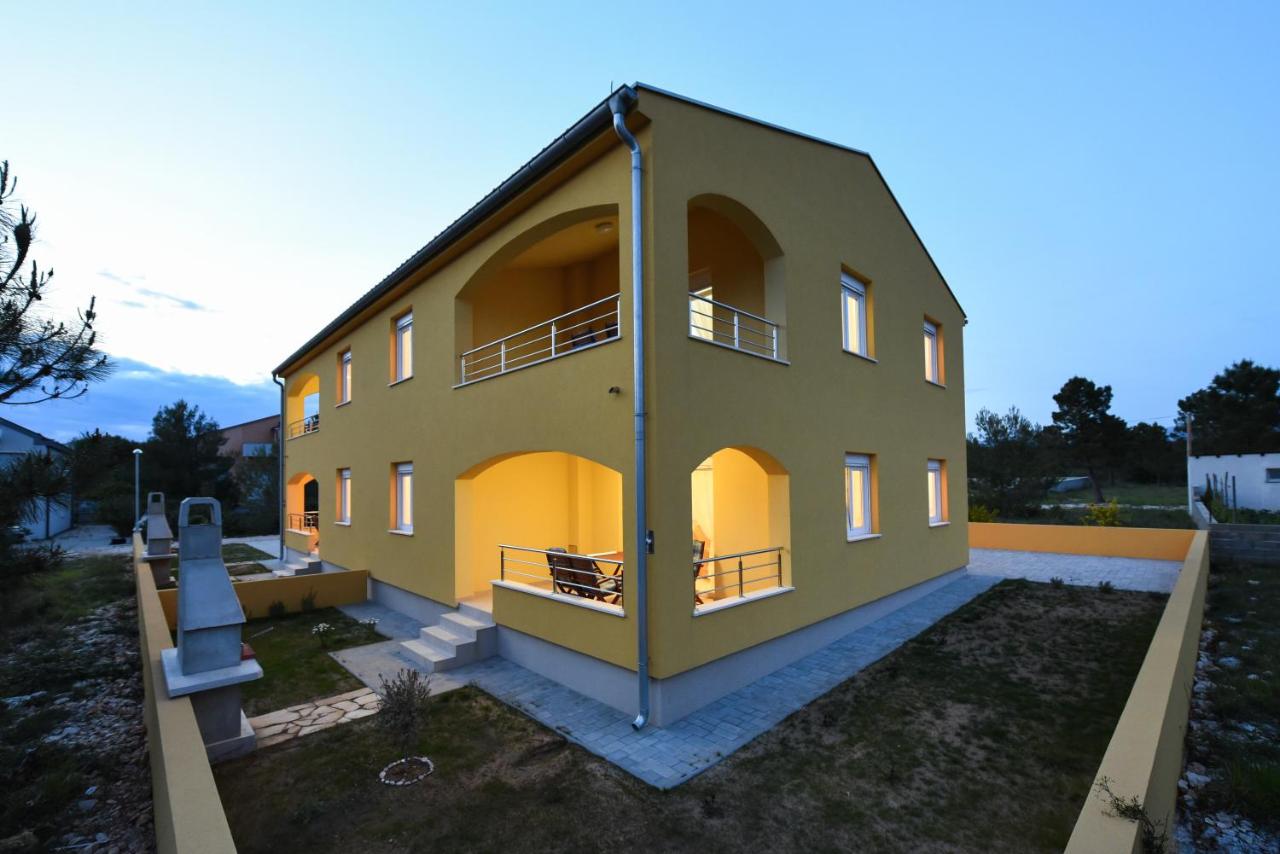Apartments Ana Vrsi - B&B