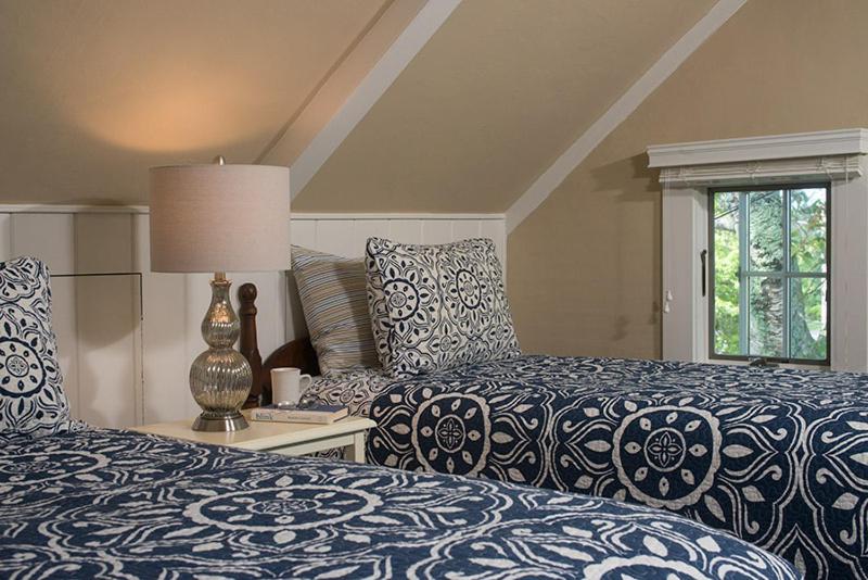 Camera Doppia con Letti Singoli