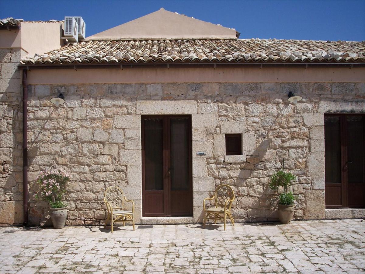 Case di Cutalia - Villa Cutalia - B&B Camemi