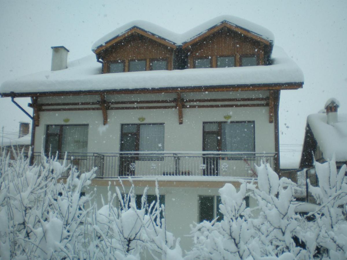 B&B Dobrinishte - Guest House Garbevi - Bed and Breakfast Dobrinishte