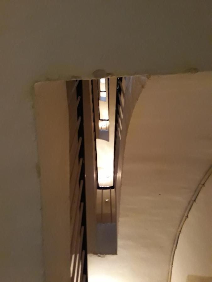 Three-Bedroom Apartment (4th floor)