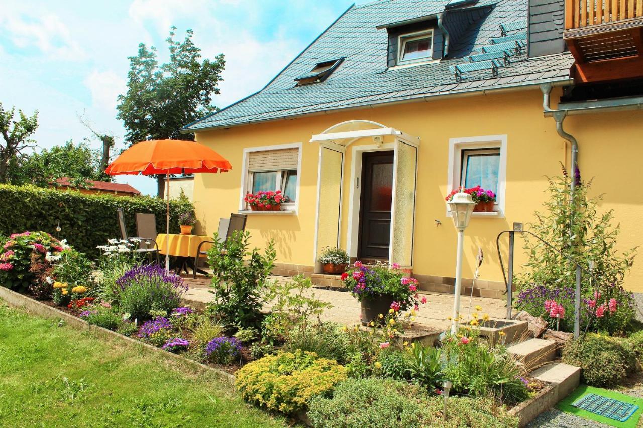 B&B Bad Steben - Ferienwohnung Gramalla - Bed and Breakfast Bad Steben