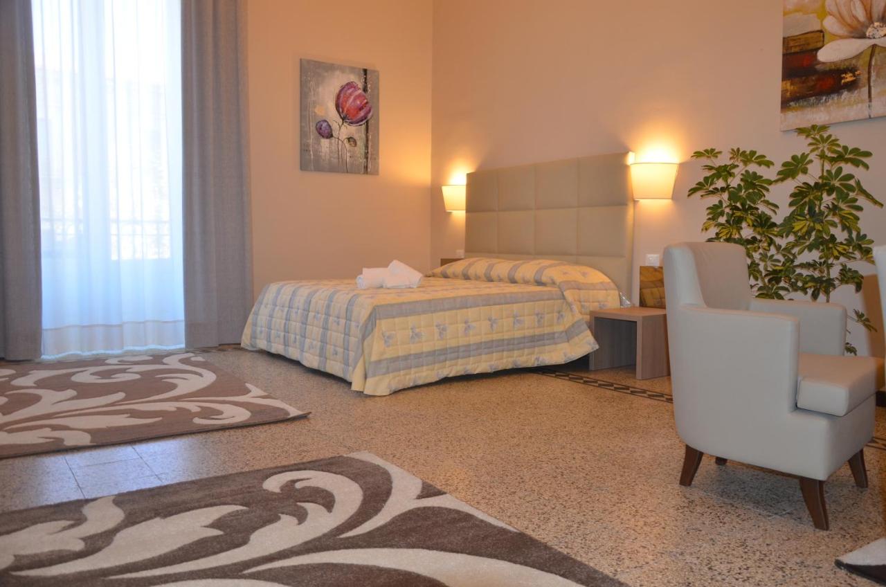 B&B Catania - Moonlight Hotel&Suites - Bed and Breakfast Catania