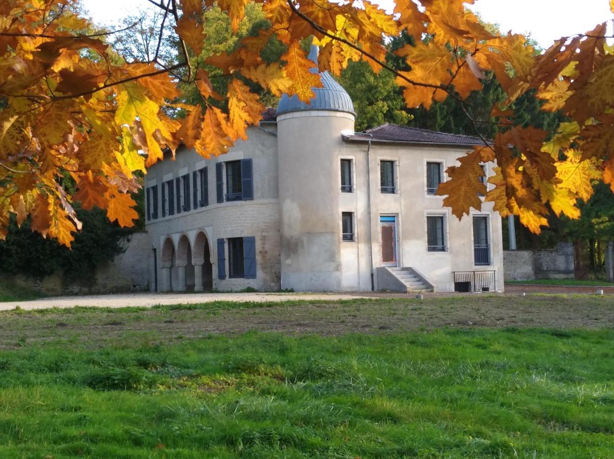 B&B Sommedieue - Lodge Hôtel de Sommedieue Verdun - Bed and Breakfast Sommedieue