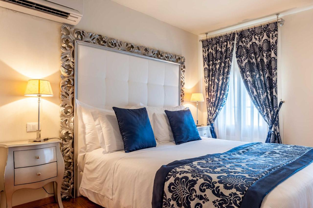 Superior One-Bedroom Apartment with canal view - Split level