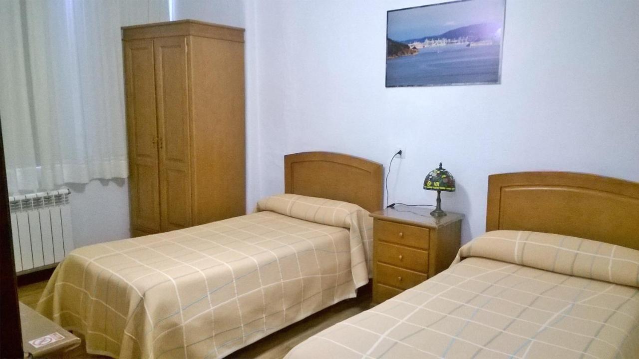 Standard Twin Room with Shared Bathroom