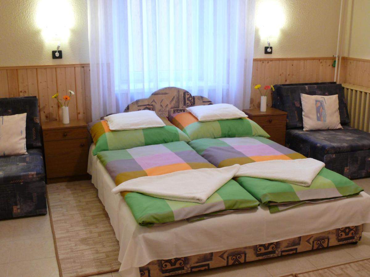 Madácsi Vendégház - B&B