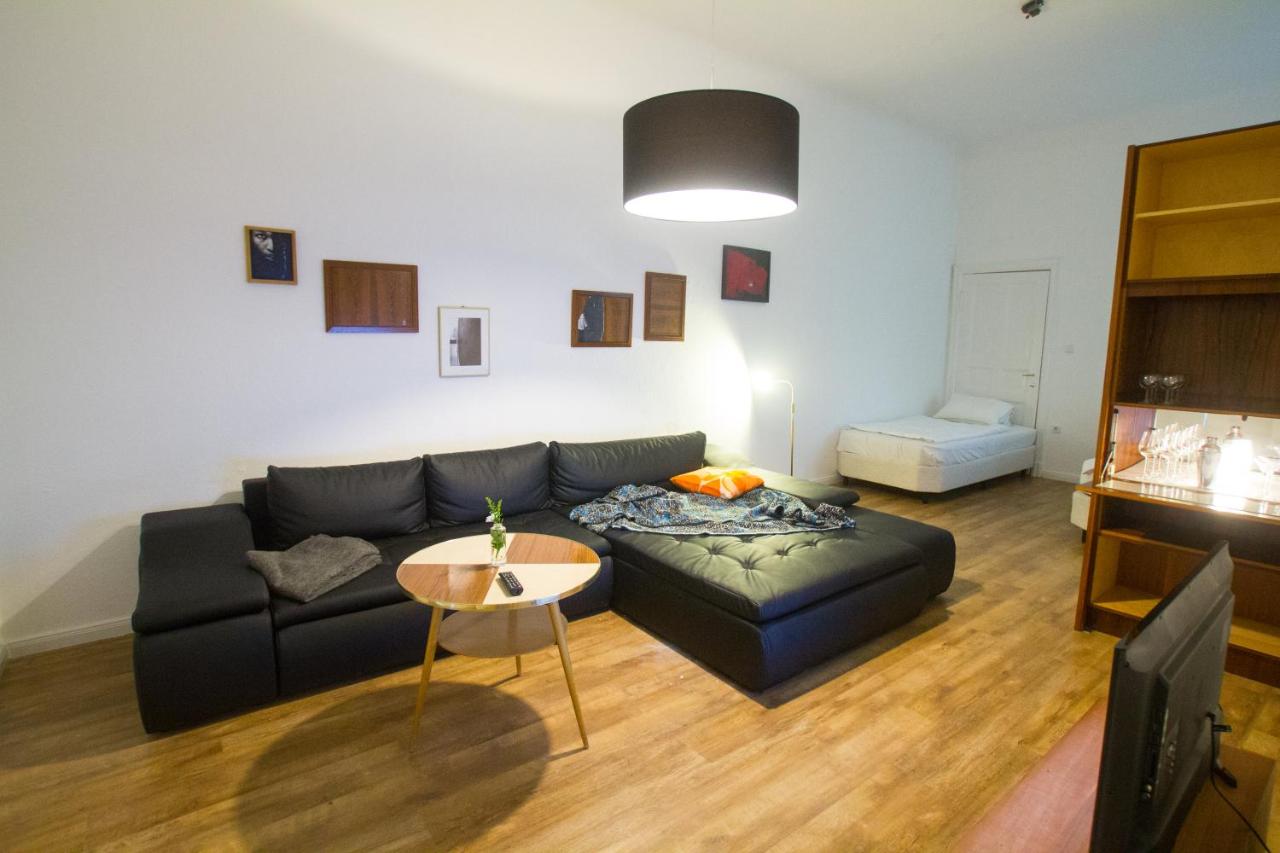 Central , 3 rooms in Frankfurter Tor - Ferienwohnung Berlin