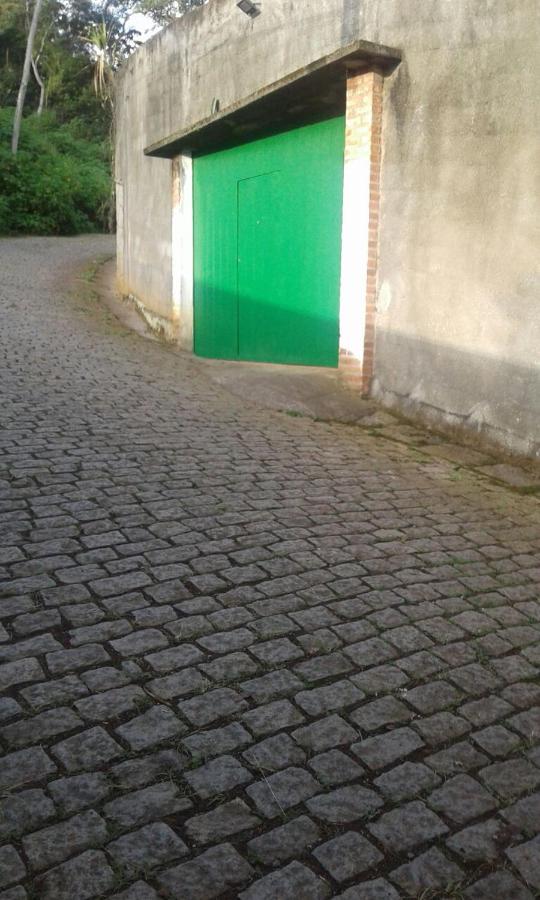 Sítio N#1 da Serra Perfeito para famílias com bebês e crianças Piscina aquecida e limpeza incluídos - Chambres d'hôtes Teresópolis