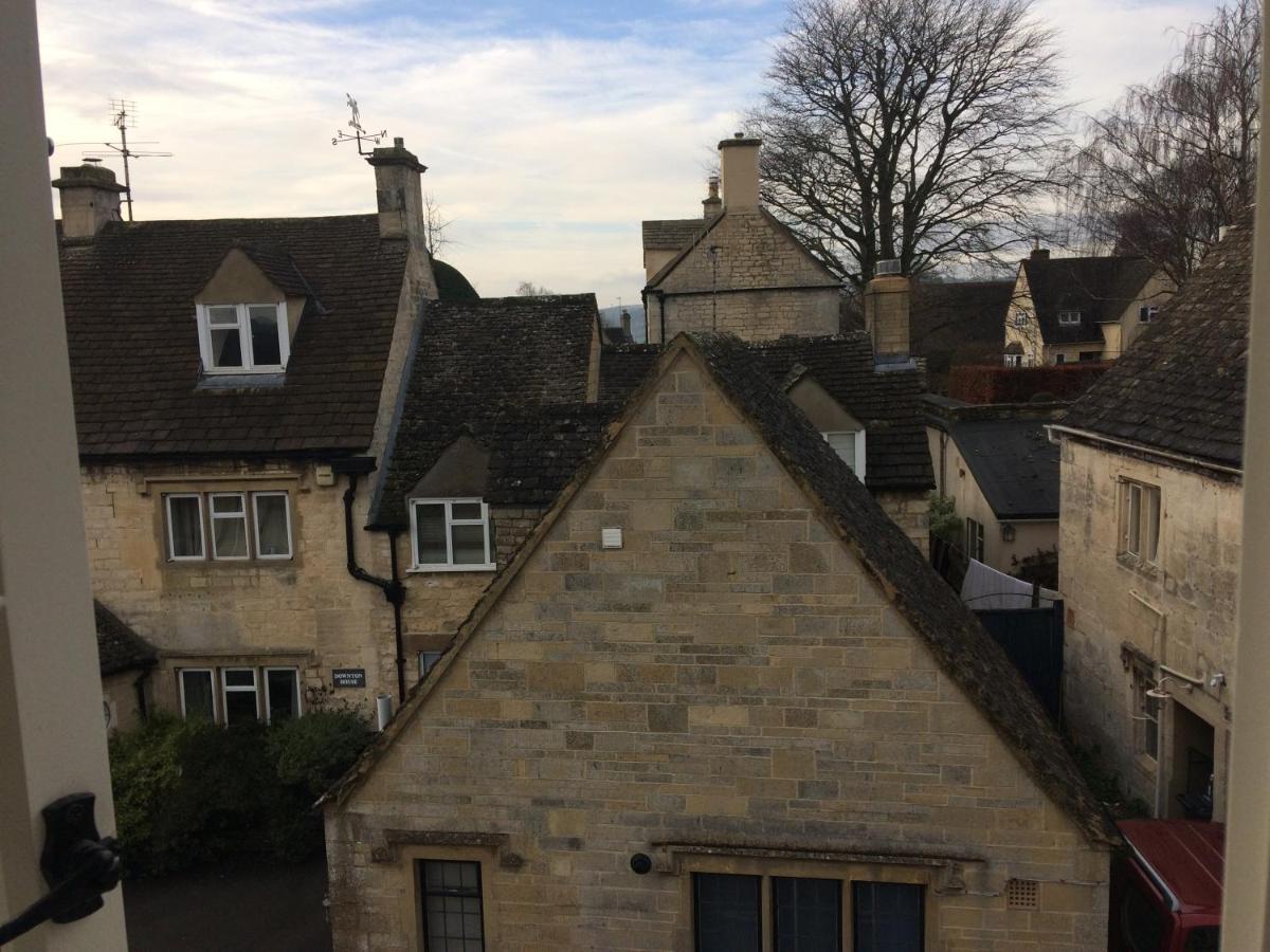 Upper Flat, The Manse, Painswick - B&B