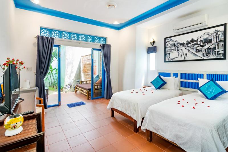 Deluxe Double Room with Balcony