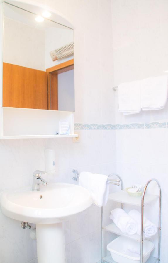 Appartement Supérieur (2 Adultes + 2 Enfants)