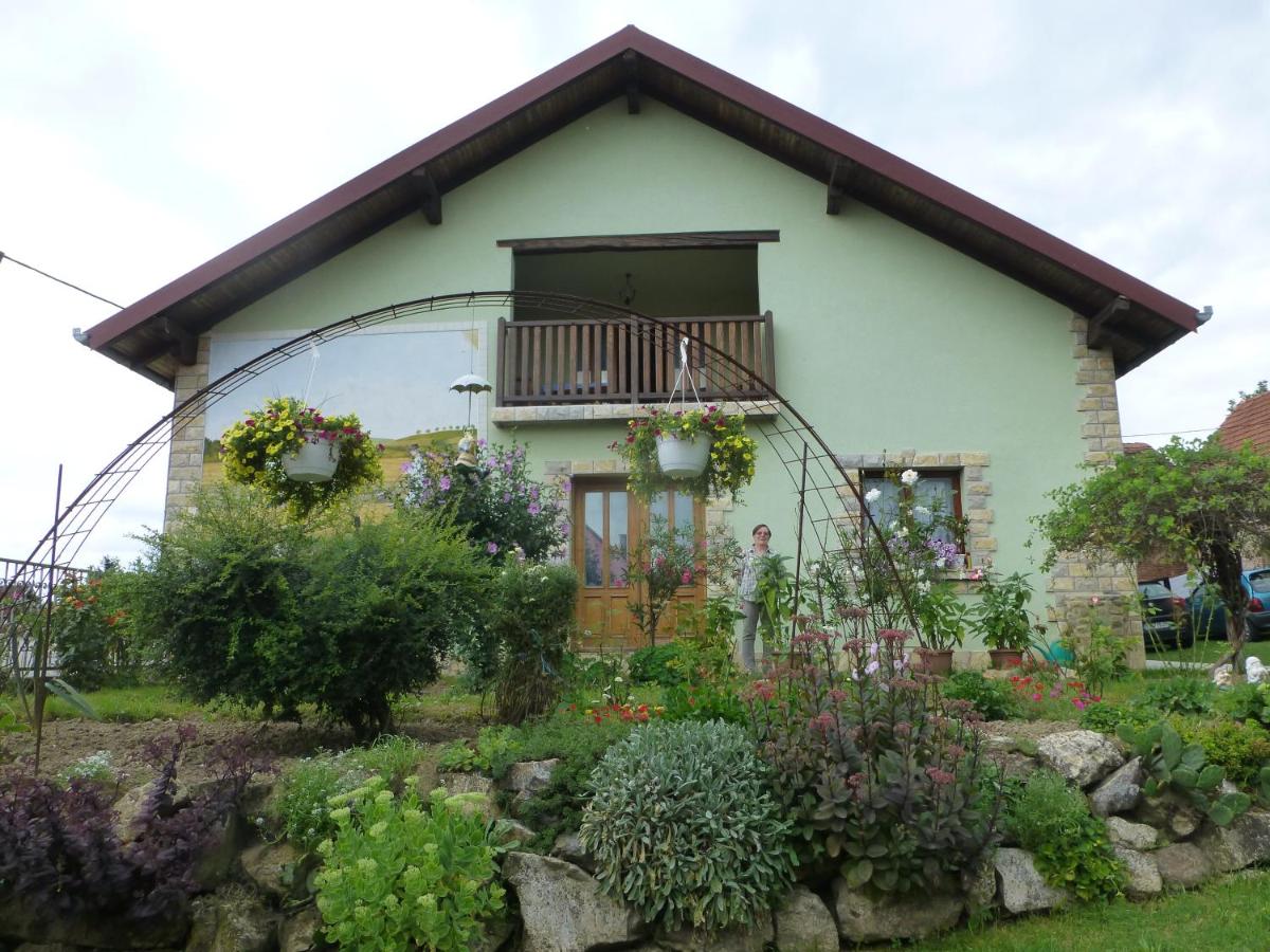 B&B Ratkovica - Apartman Maryla - Bed and Breakfast Ratkovica