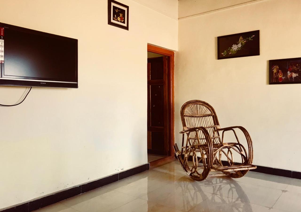 Divekar Aamrai - A farmhouse in the arms of Kokan - B&B Ratnagiri