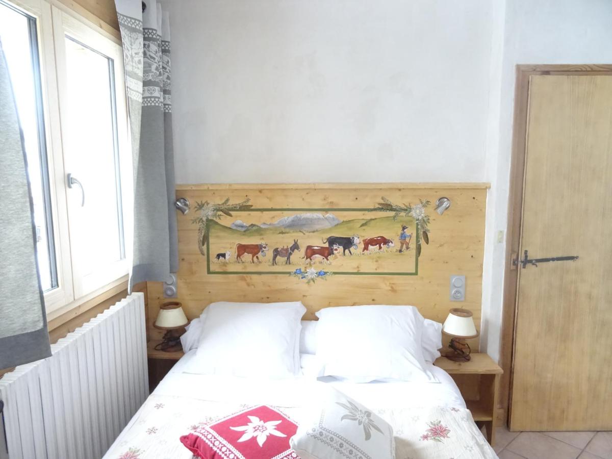 Two Connecting Double Rooms