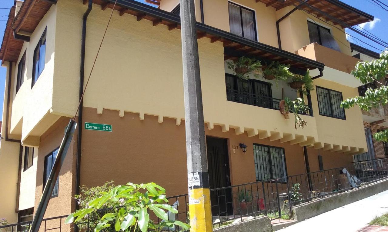 Mayorca Homestay - B&B Medellín