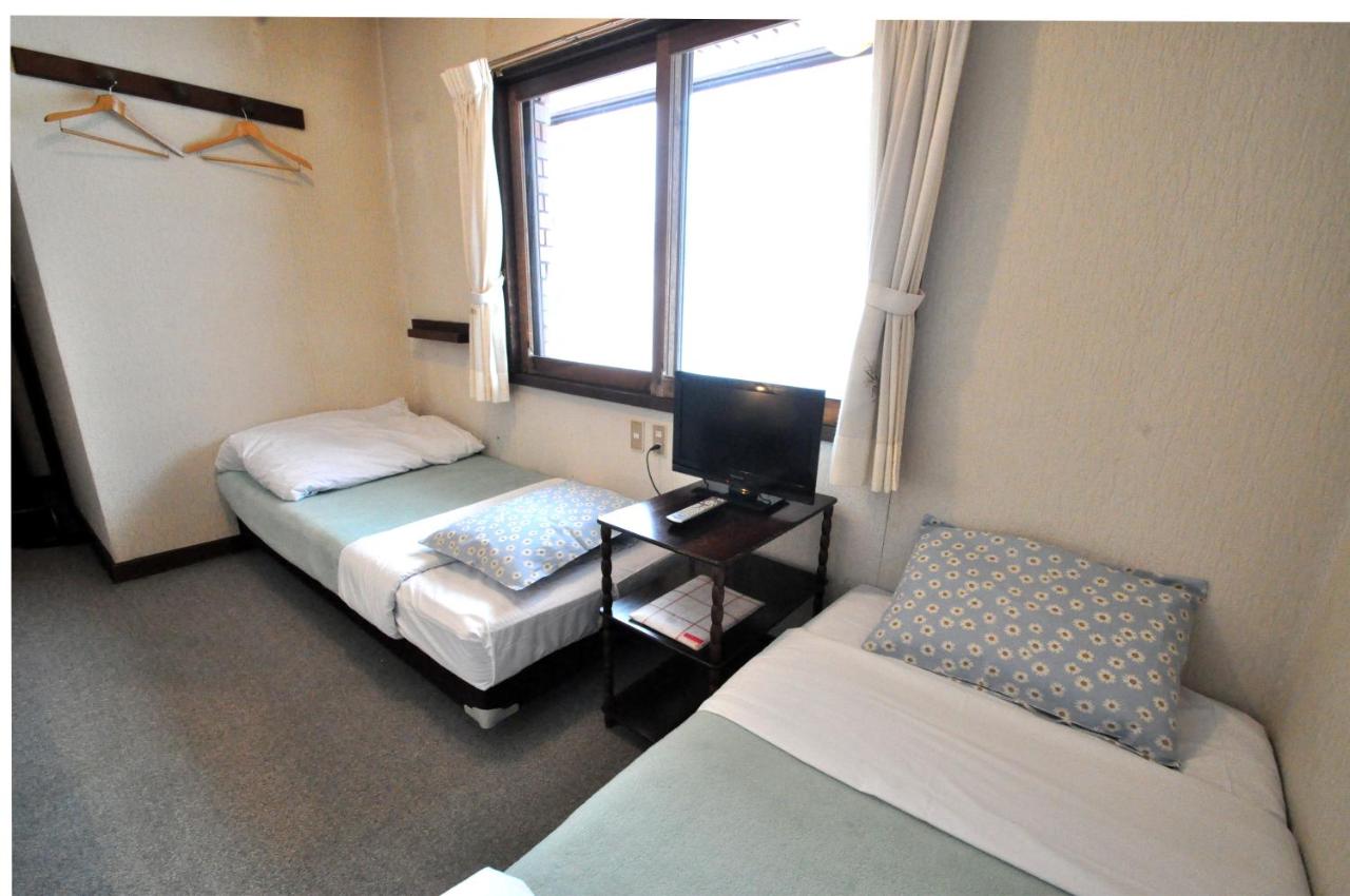 Twin Room with Bathroom