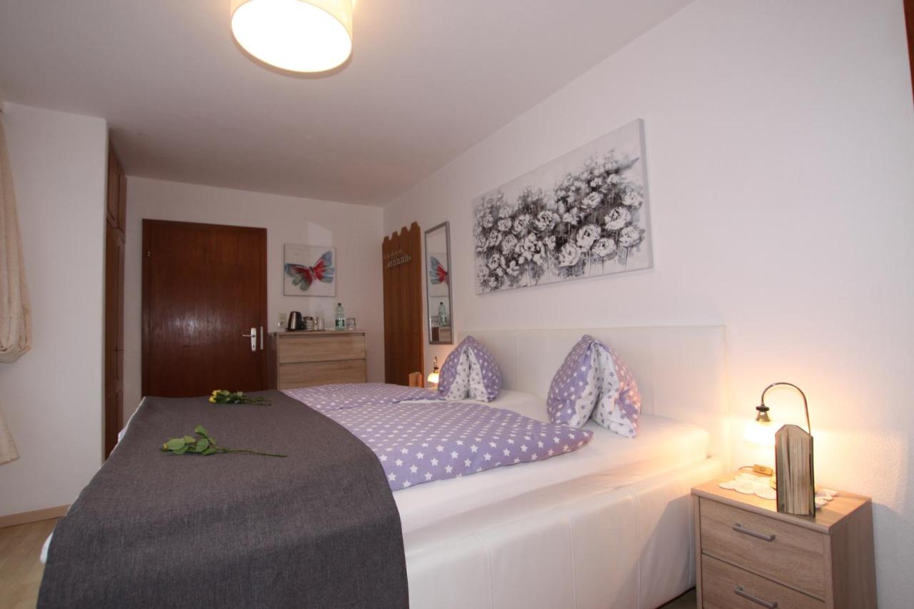 Doppelzimmer mit Balkon
