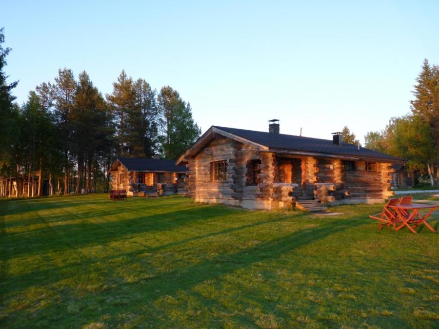 Karhujärven Kelopirtit - B&B