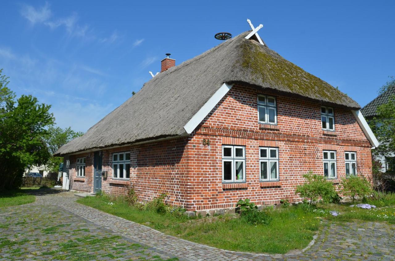 Fischerhaus Baabe - WG 01 mit Terrasse, natur- und strandnah - B&B