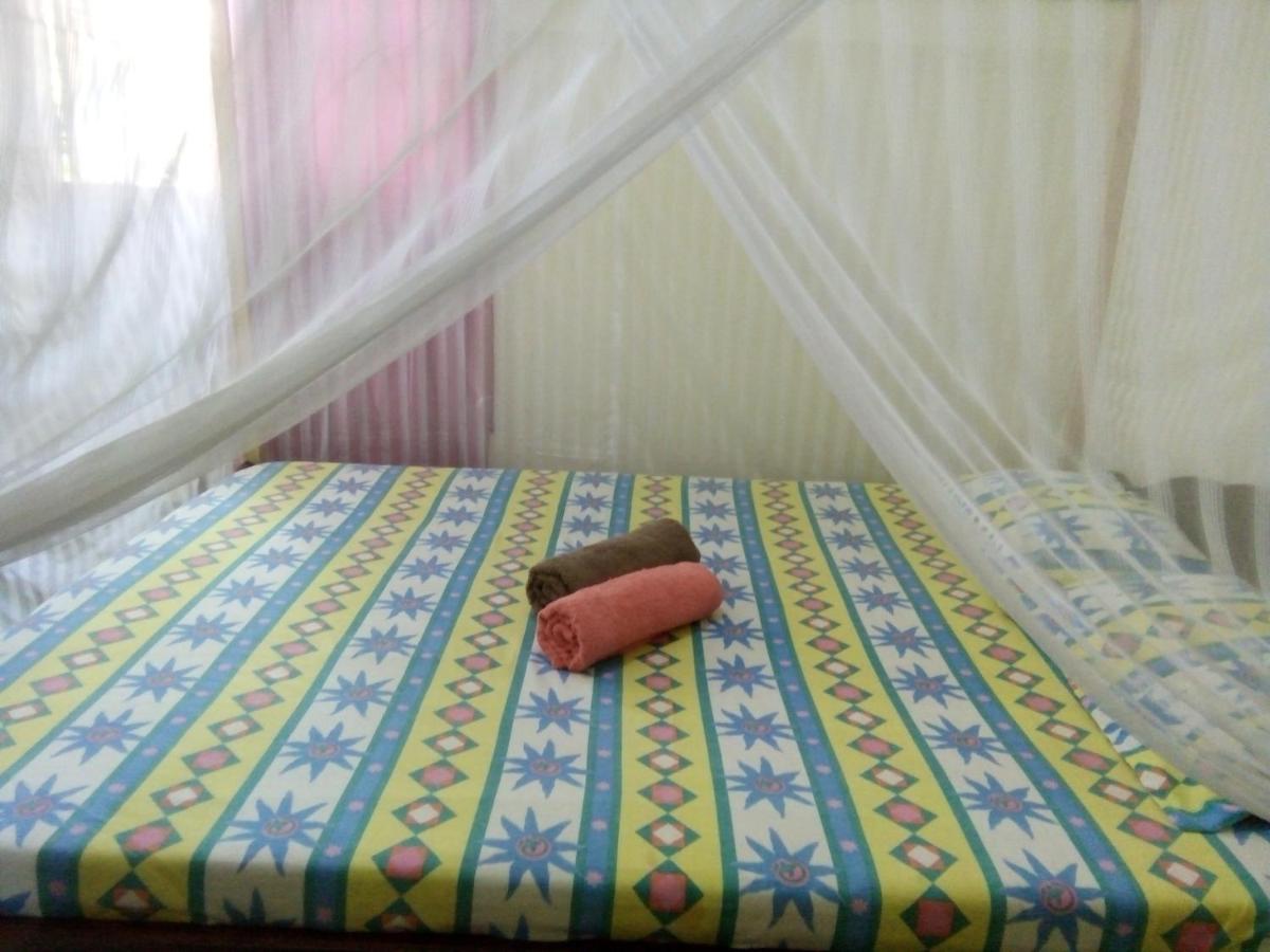 Standaard Tweepersoonskamer met Gedeelde Badkamer