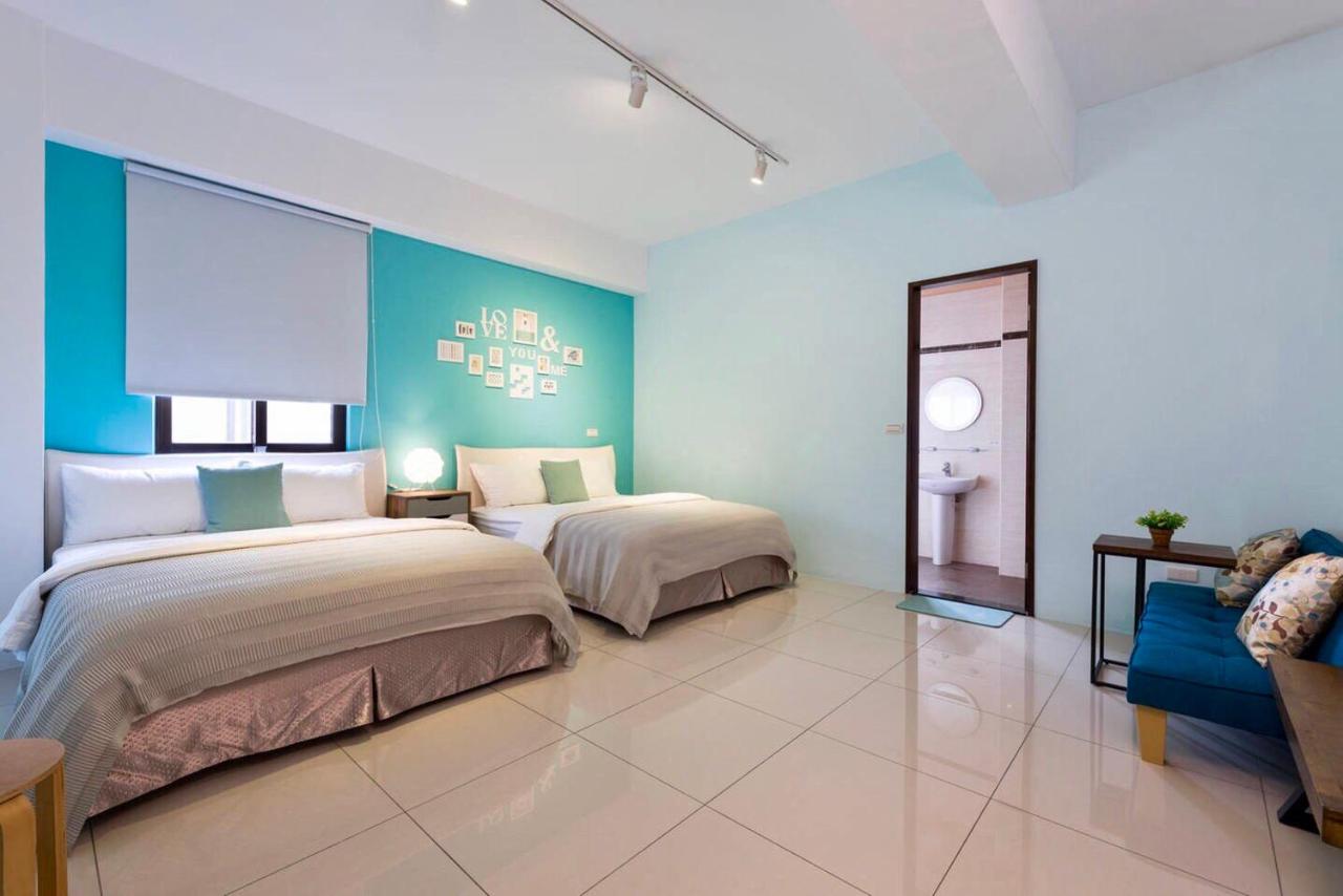 Camera Quadrupla Superior