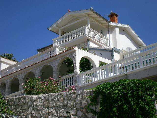 Two-Bedroom Apartment with Sea View