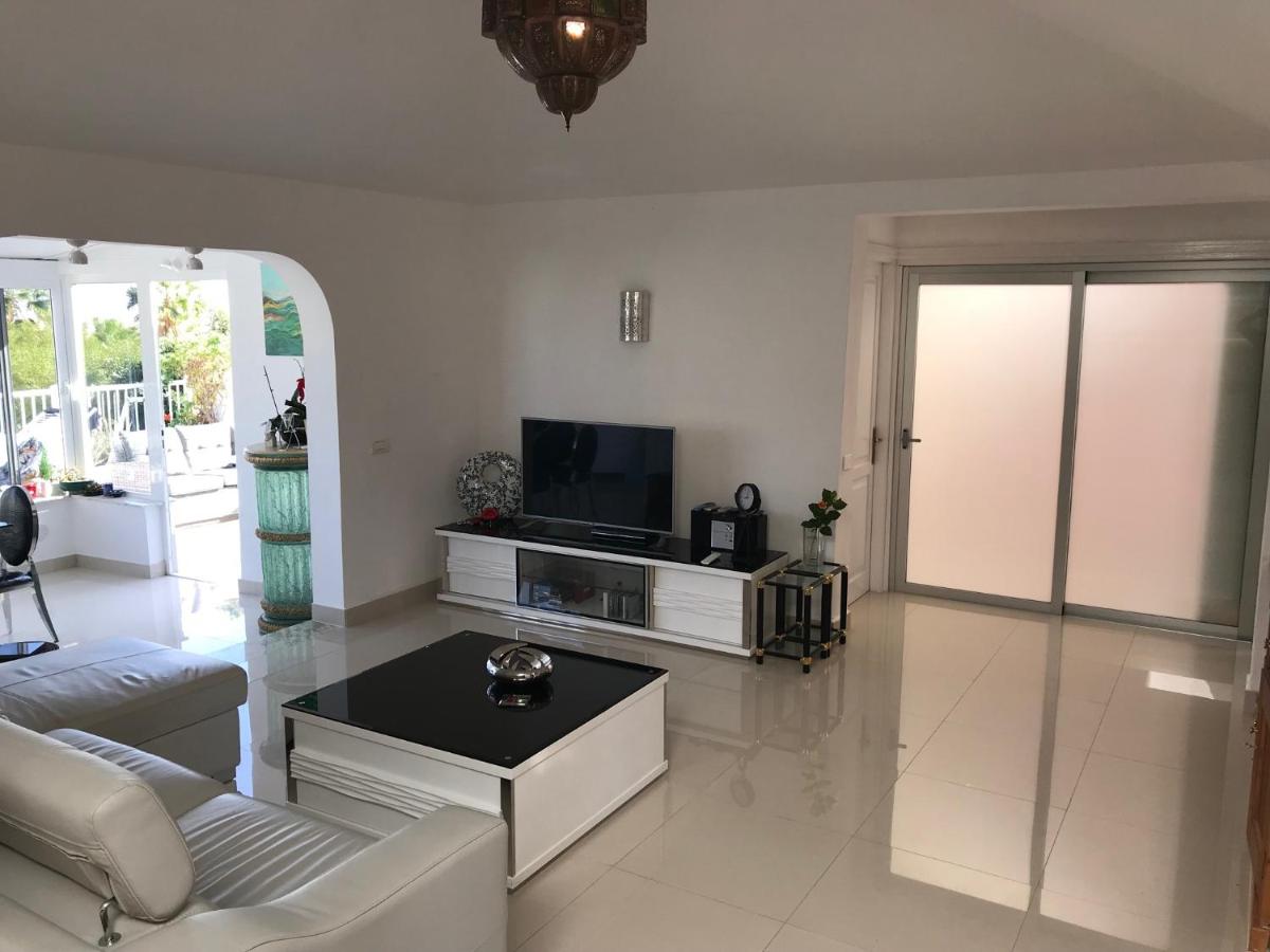 Villa Ola, Golf del Sur - B&B